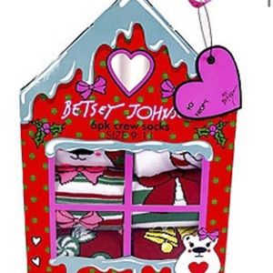 Betsey Johnson 6 pk Women's Crew Socks
9-11 New in Adorable House Shaped Box